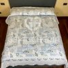 COPRILETTO TRAPUNTATO DOUBLE FACE FLEUR AZZURRO - immagine 3